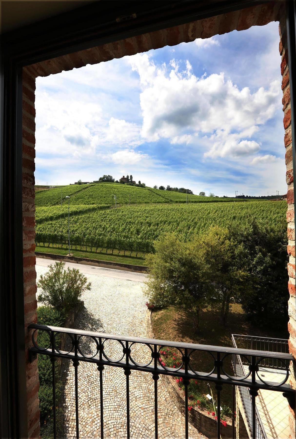 Hotel Barolo Esterno foto